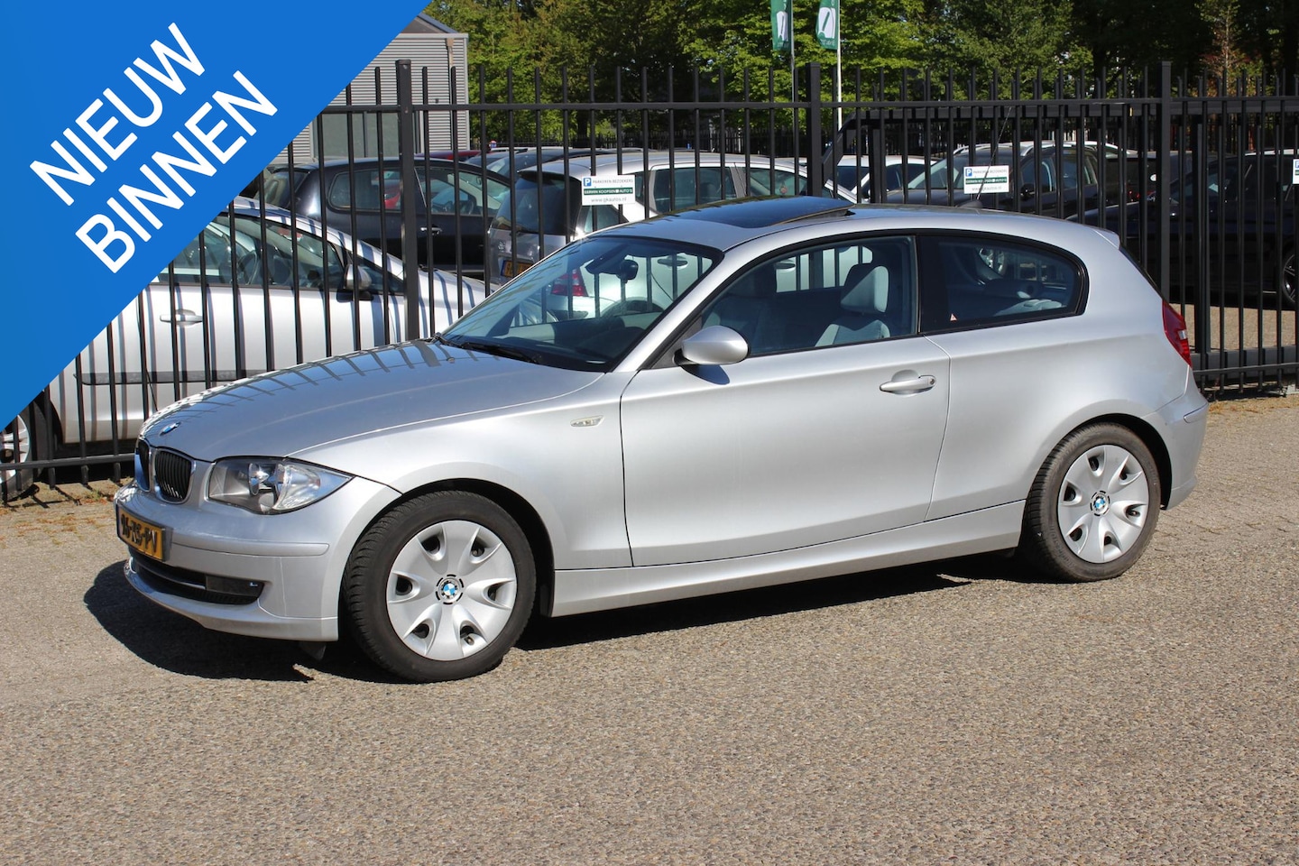 BMW 1-serie - 118i Automaat Business Line, Airco! - AutoWereld.nl