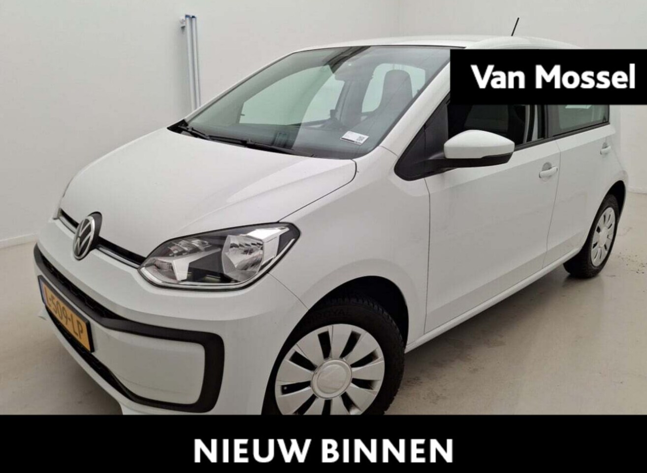 Volkswagen Up! - 1.0 | 65 PK | Maps + More | Airco | All Season Banden | Bluetooth | - AutoWereld.nl