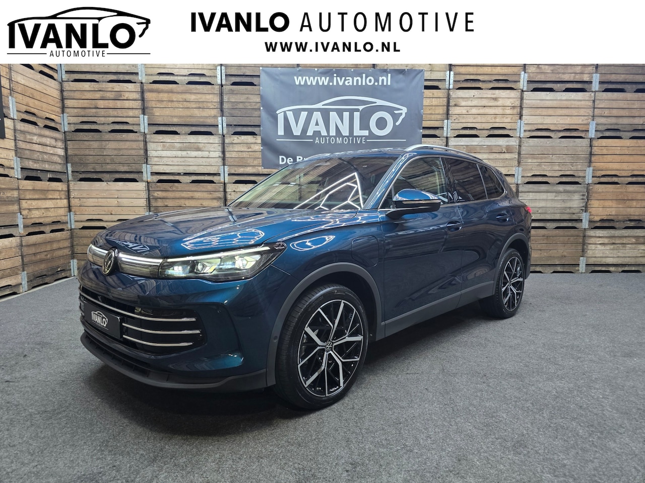 Volkswagen Tiguan - 1.5 eHybrid Elegance IQ LIght Panorama 360 Trekhaak 20"LM - AutoWereld.nl