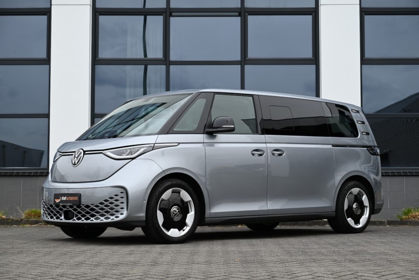 Volkswagen ID. Buzz - Pro 86 kWh LWB 6p. 472KM WLTP Adapt. Keyless ex btw - AutoWereld.nl