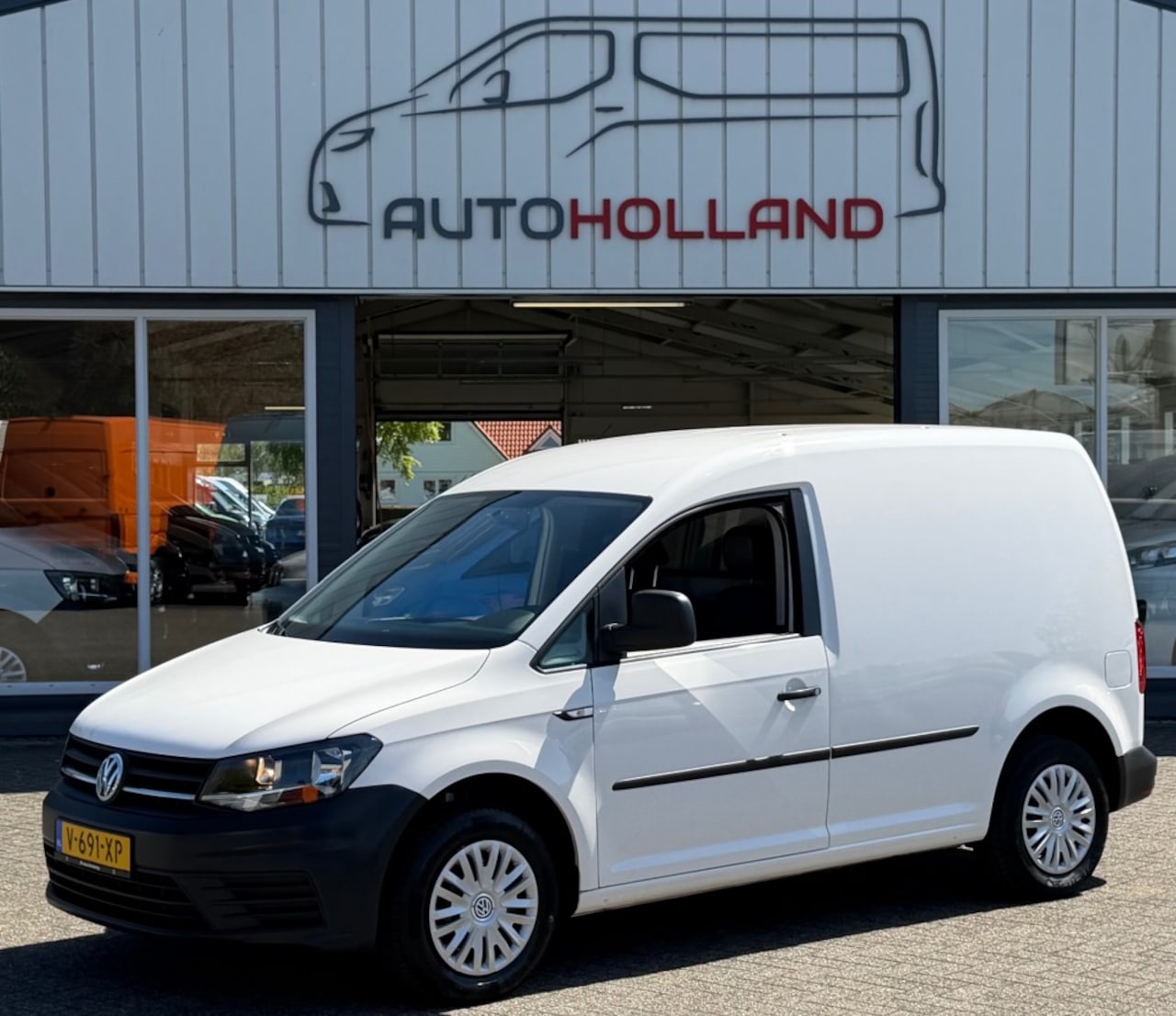 Volkswagen Caddy - 2.0 TDI 55KW 75PK EURO 6 NAVIGATIE/ AIRCO/ ELEC PAKKET/ 100% DEALERONDERHOUDEN - AutoWereld.nl