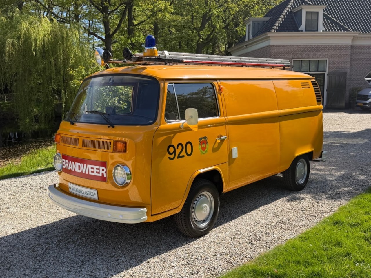 Volkswagen Transporter - T2 Brandweer auto 7.012km NAP ORIGINEEL NL COMPLEET #UNIEK - AutoWereld.nl