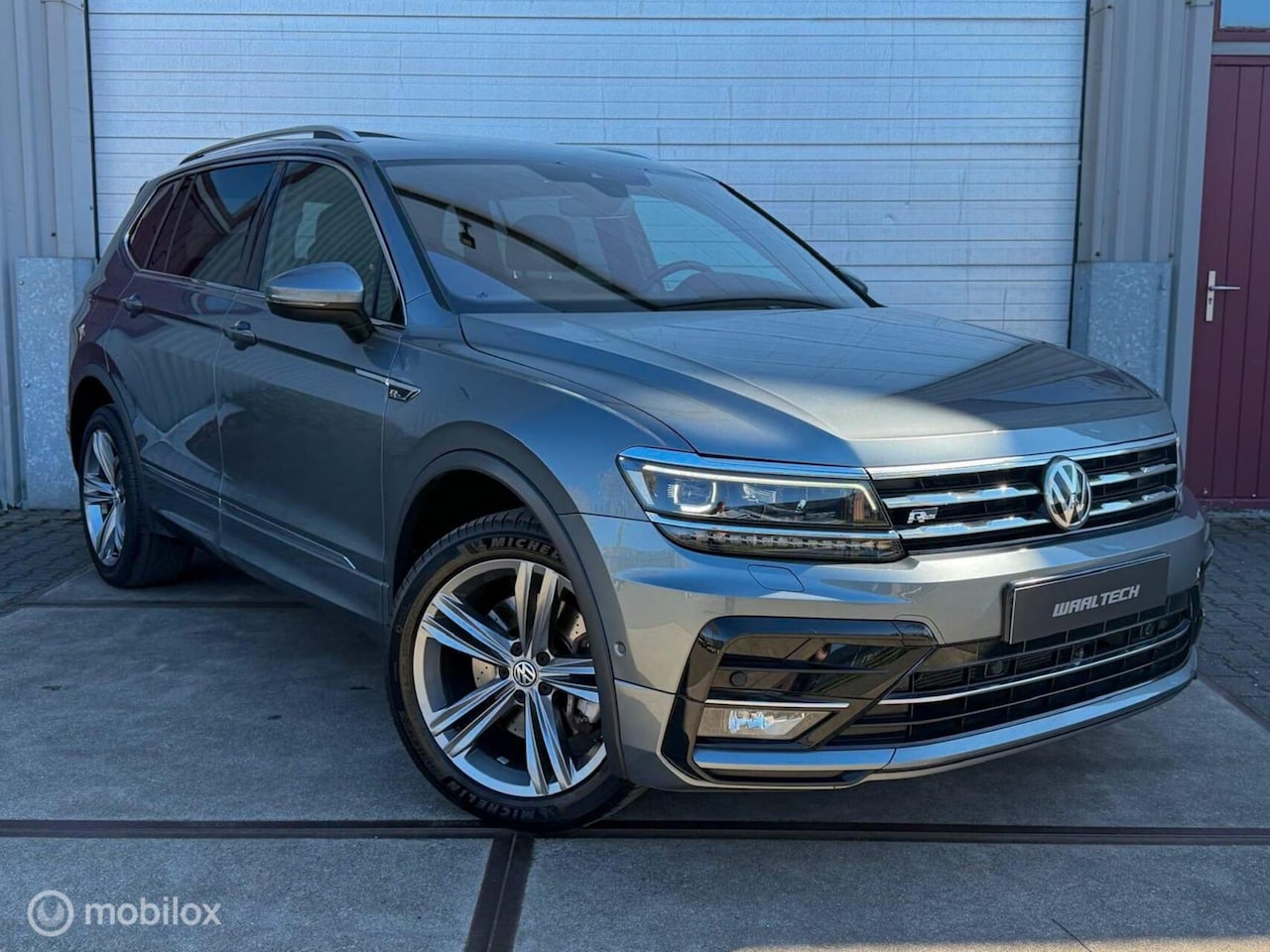 Volkswagen Tiguan Allspace - 2.0 TSI 4Motion R-line Pano Leer - AutoWereld.nl