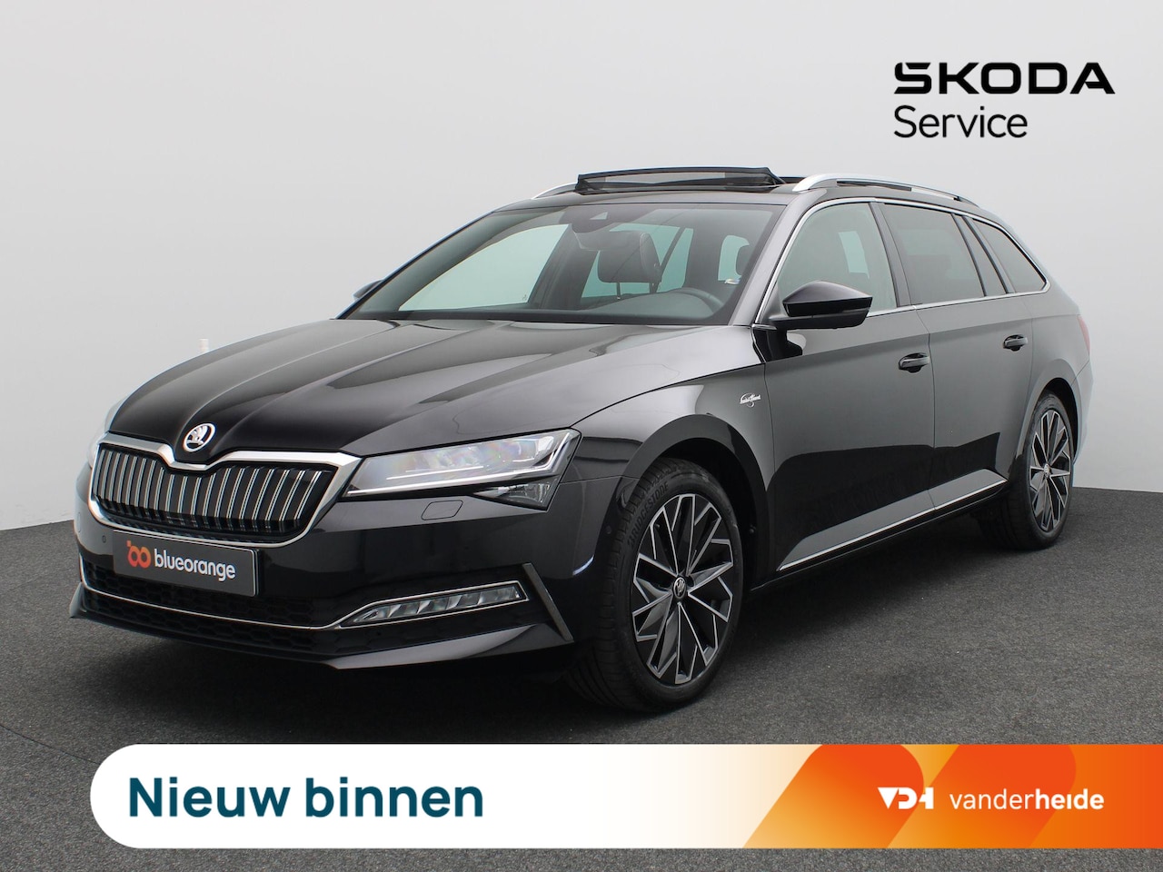 Skoda Superb Combi - 1.4 TSI iV Laurin & Klement 218PK DSG SOH 90,67%, Panoramadak, Trekhaak, Leder, Memorystoe - AutoWereld.nl