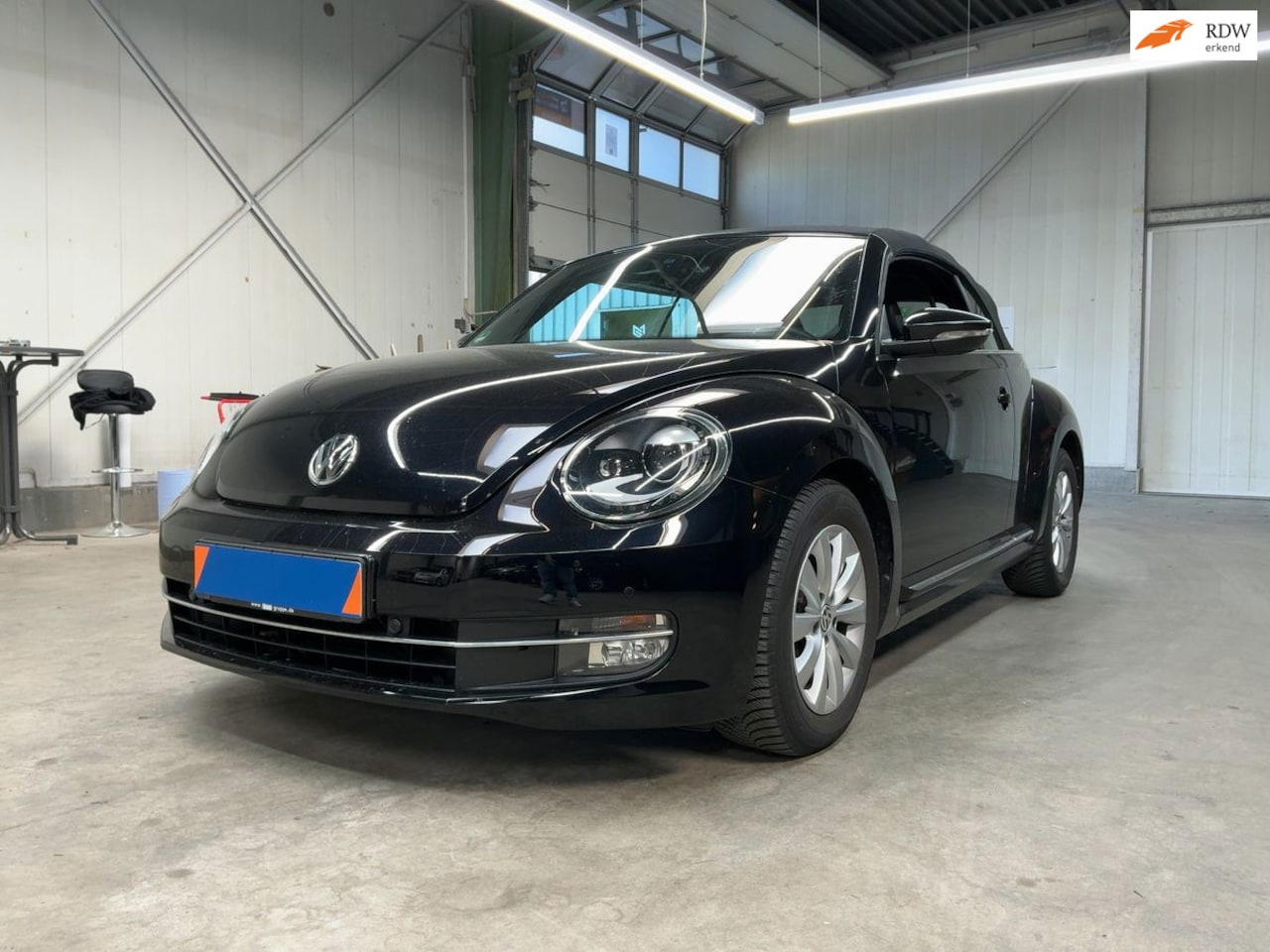 Volkswagen Beetle Cabriolet - 1.4 TSI Design BlueMotion 1.4 TSI Design BlueMotion, DSG, BINNENKORT BINNEN! - AutoWereld.nl