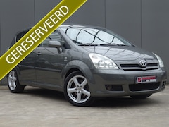 Toyota Corolla Verso - 2.2 D-4D Luna * PDC * ECC * 177 PK