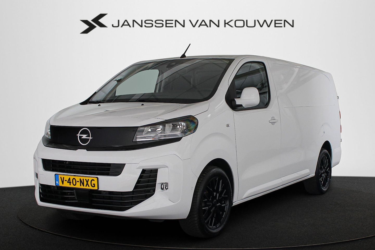 Opel Vivaro - 2.0 Diesel 180 S&S L3 Automaat Keyless Climate Control Stuurverwarming - AutoWereld.nl
