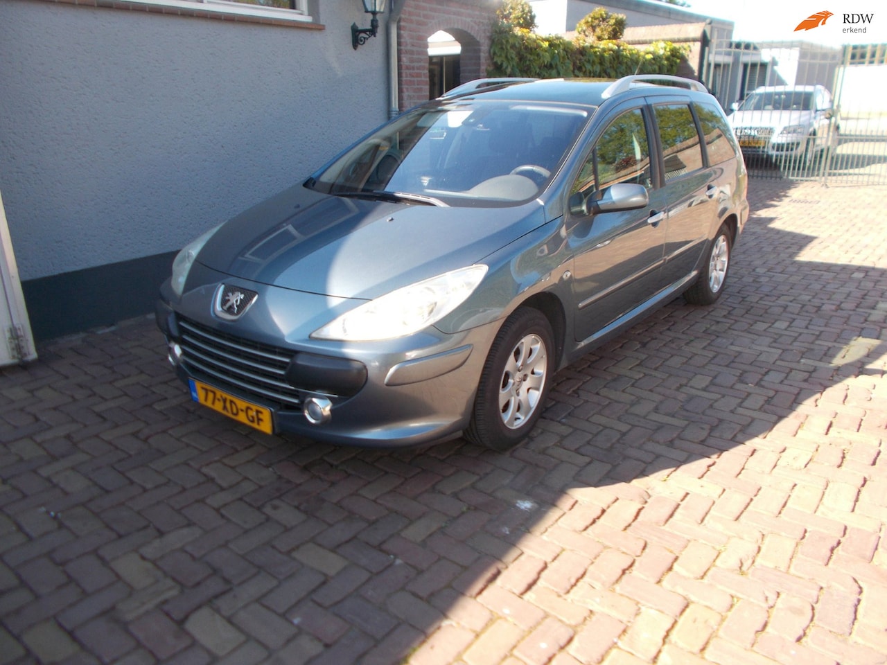 Peugeot 307 SW - 1.6-16V Premium apk 15-4-27 - AutoWereld.nl
