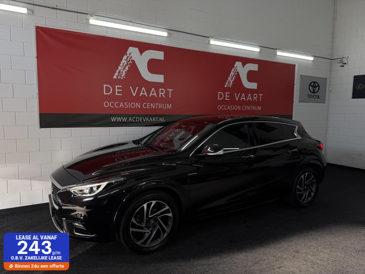 Infiniti Q30 - 1.6t Premium Tech - NAVI/LEER/BOSE/360CAM/NAP - AutoWereld.nl