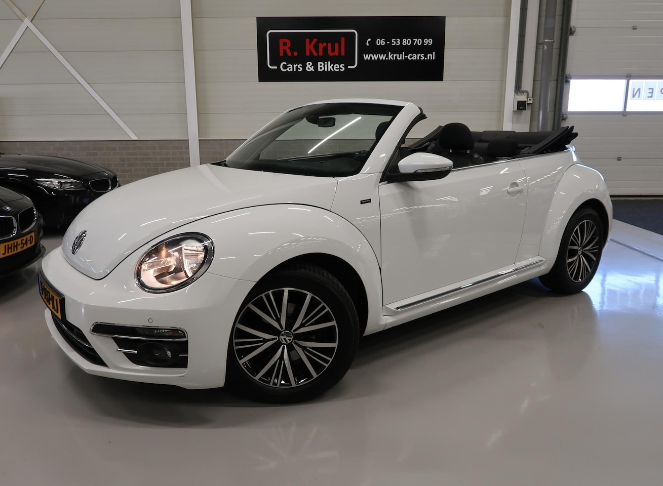 Volkswagen Beetle Cabriolet - 1.2 TSI Allstar Airco-ecc Navigatie Camera Stoelverwarming App connect Nieuwstaat Half Lee - AutoWereld.nl