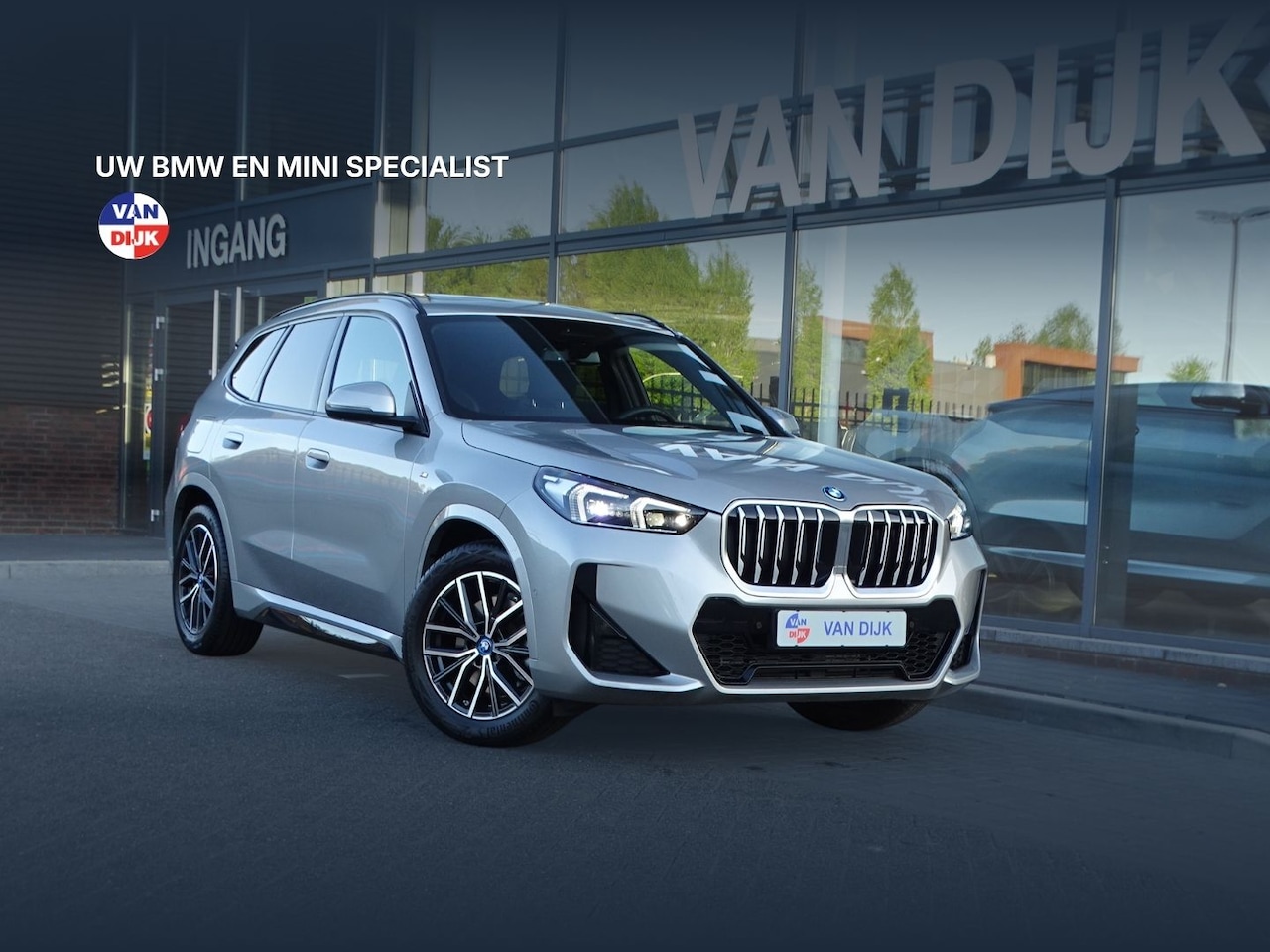 BMW X1 - xDrive25e Pano M Sportpakket Adaptief M-onderstel Ada LED Comforttoegang Driving Assi 18'' - AutoWereld.nl