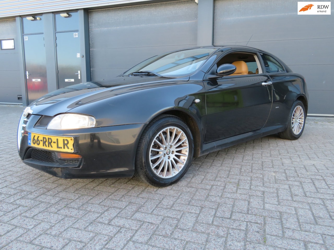 Alfa Romeo GT - 1.8 T.Spark Distinctive nieuwe apk 2027 - AutoWereld.nl