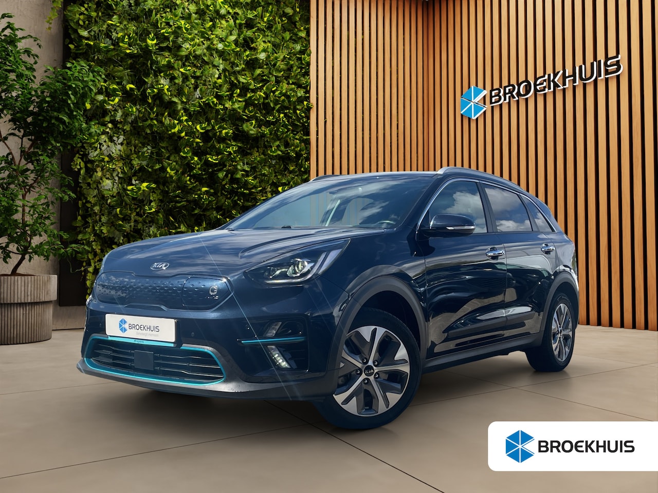 Kia e-Niro - DynamicPlusLine 39 kWh | Adaptive Cruise | Panoramadak | Camera | Stuur/stoelverwarming - AutoWereld.nl
