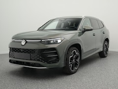 Volkswagen Tayron - R-Line Edition 1.5 eHybrid 272 PK | Trekhaak | Panoramadak | Stuur & Stoelverwarming |