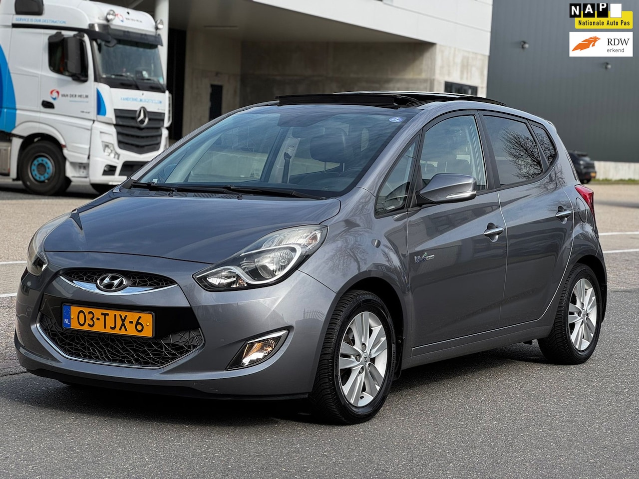 Hyundai ix20 - 1.6i i-Catcher|PANORAMADAK|UITMUNTENDSTAAT - AutoWereld.nl