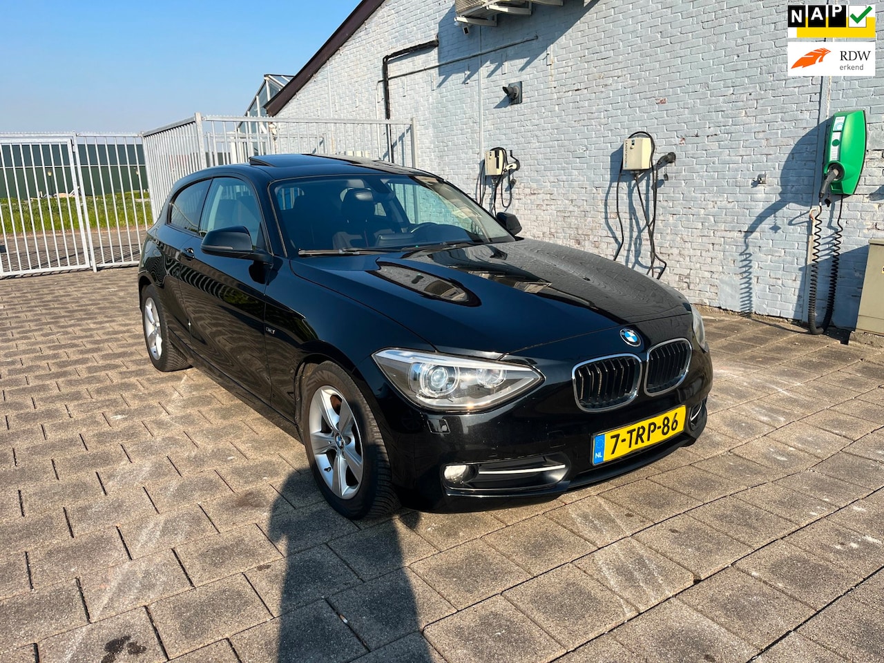 BMW 1-serie - 114i EDE Edition | PANO|BI-XENON|STOEL VERWARMING - AutoWereld.nl