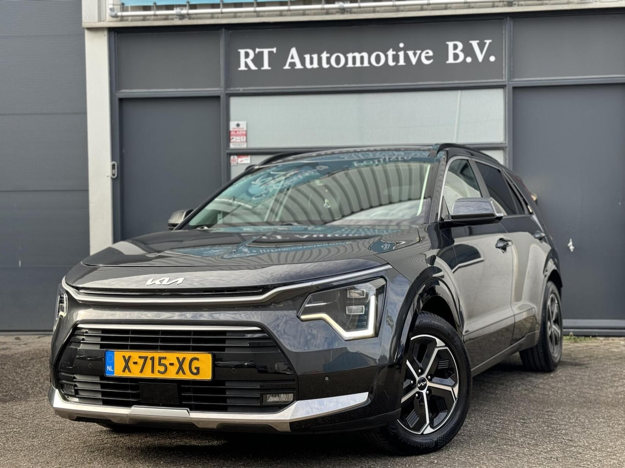 Kia Niro - 1.6 GDi Hybrid DynamicPlusLine Schuifdak / Leder - AutoWereld.nl