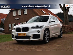 BMW X1 - SDrive20i High Executive Aut. | M-pakket | Stoelverwarming | Head-up | Camera | Trekhaak |