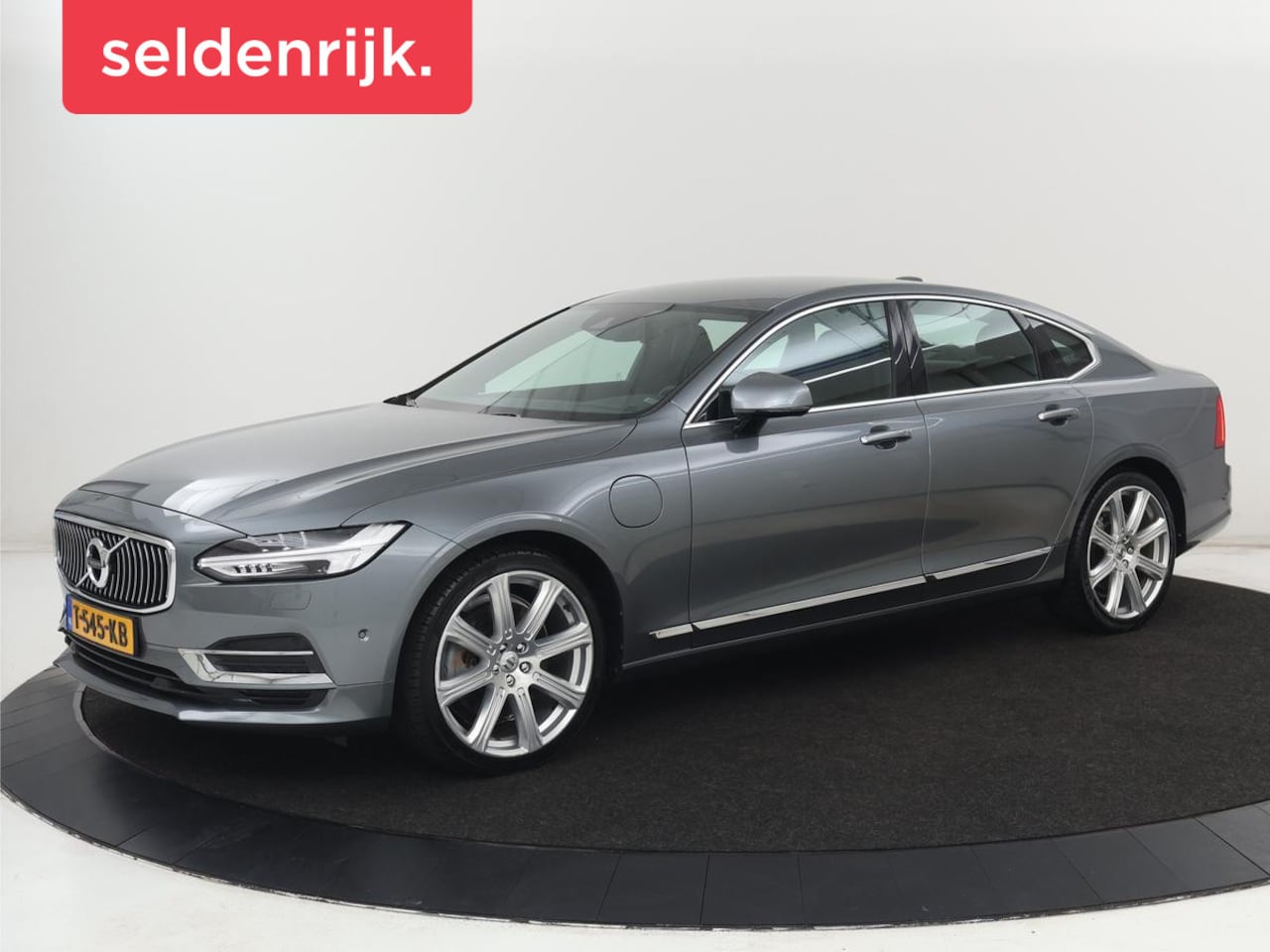 Volvo S90 - 2.0 T8 AWD Momentum+ | SOH 87,6% | Leder | Stoelverwarming | Adaptive cruise | Carplay | C - AutoWereld.nl