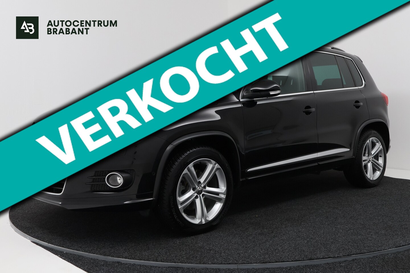 Volkswagen Tiguan - 1.4 TSI R-Line Edition Automaat (PANORAMADAK, STOELVERWARMING, CAMERA, CARPLAY, XENON) - AutoWereld.nl