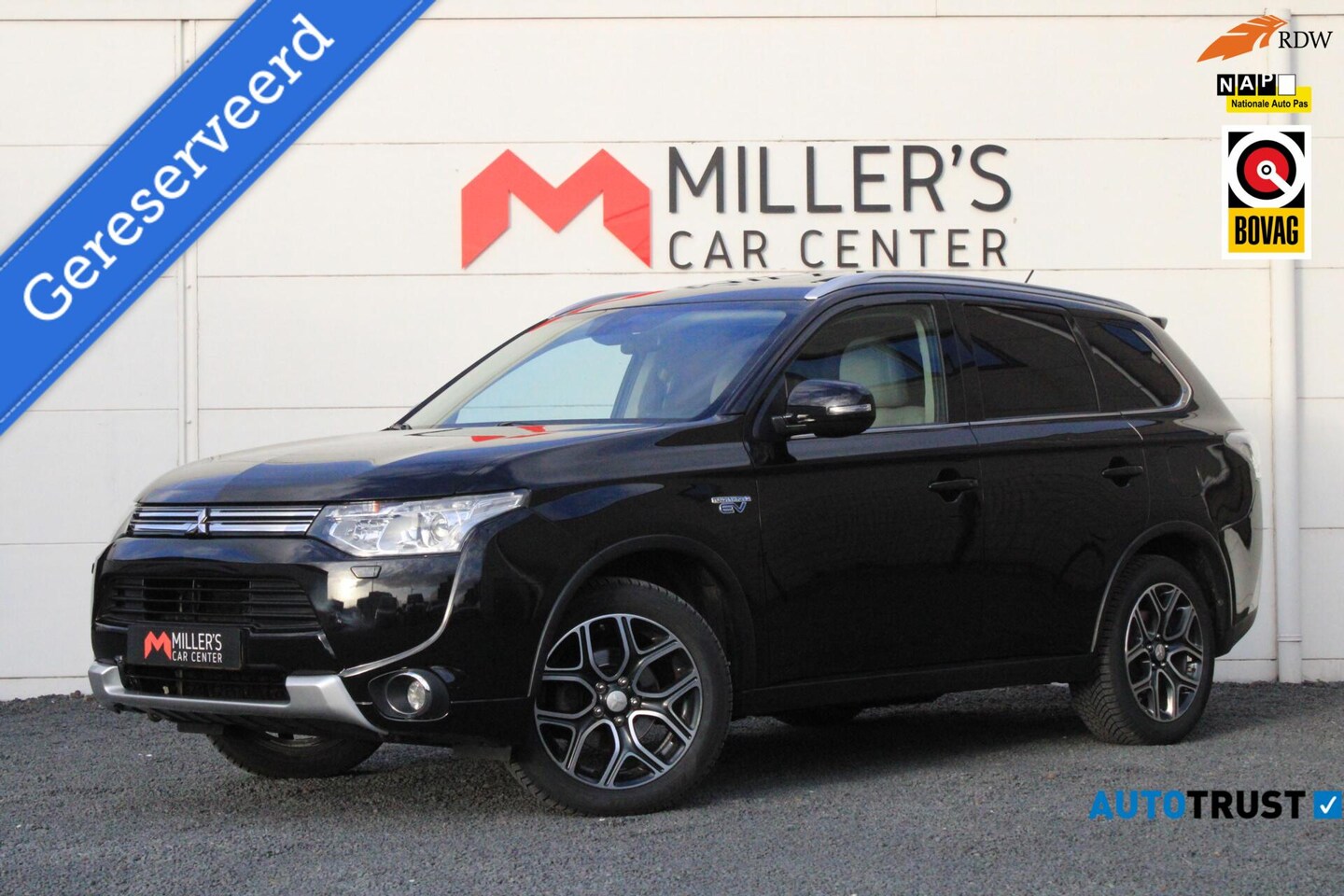 Mitsubishi Outlander - 2.0 PHEV Instyle+ Camera Schuifdak ACC CarPlay - AutoWereld.nl