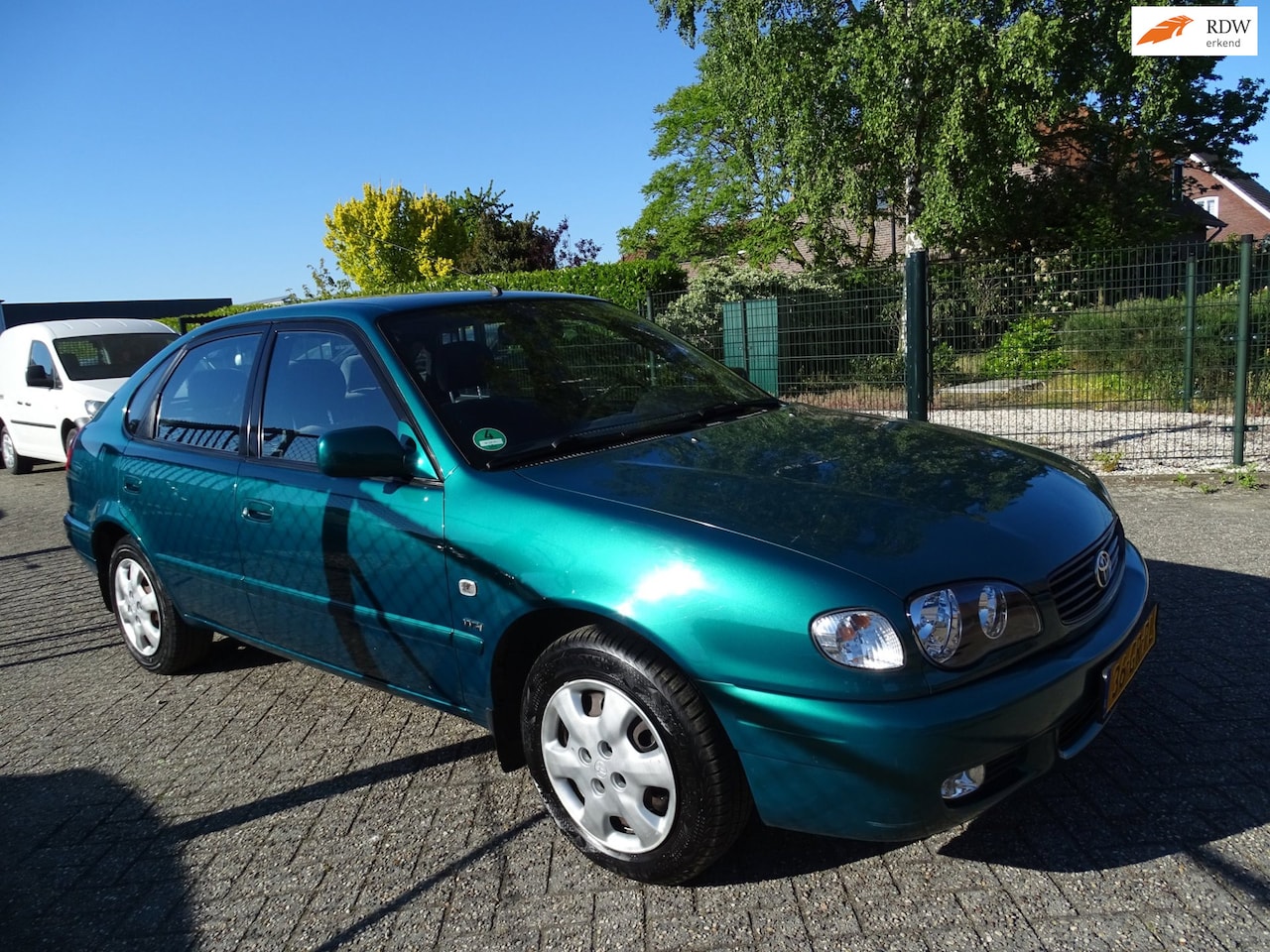 Toyota Corolla - 1.6 VVT-i Sol 1.6 VVT-i Sol - AutoWereld.nl