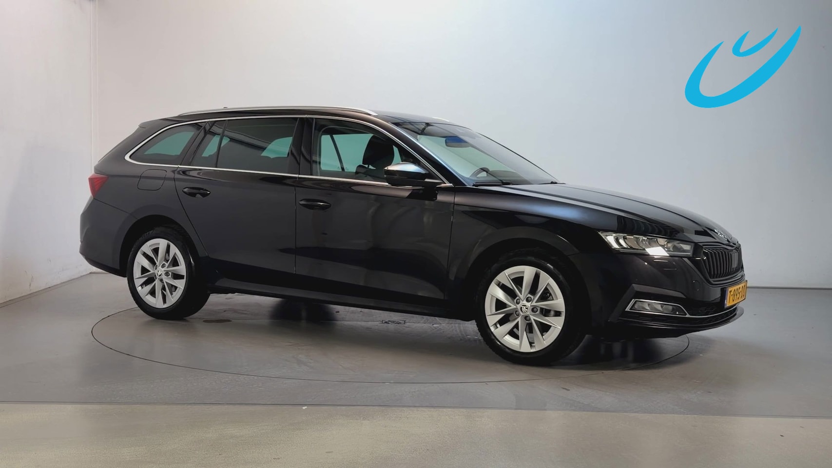 Skoda Octavia Combi - 1.0 e-TSI DSG Business Edition Plus Adaptive Cruise Sfeerverlichting Stoelverwarming Parke - AutoWereld.nl