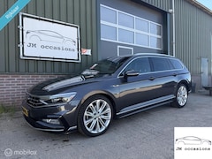 Volkswagen Passat Variant - 2.0 TSI R-Line DSG|360 camera|LED|