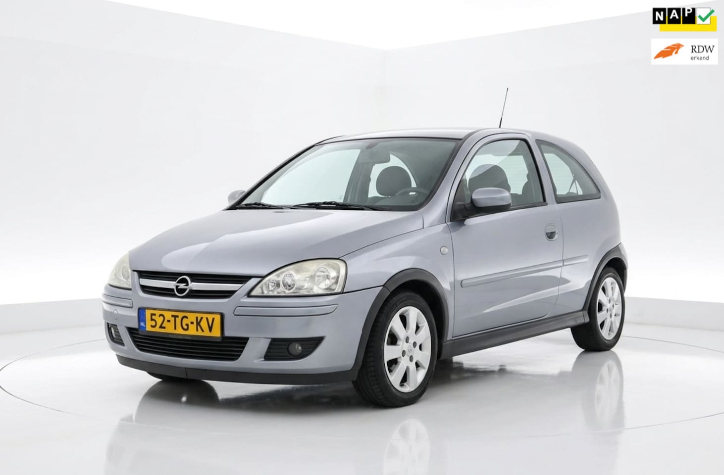Opel Corsa - 1.2-16V Silverline AIRCO NAVI TREKHAAK - AutoWereld.nl