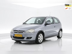 Opel Corsa - 1.2-16V Silverline AIRCO NAVI TREKHAAK