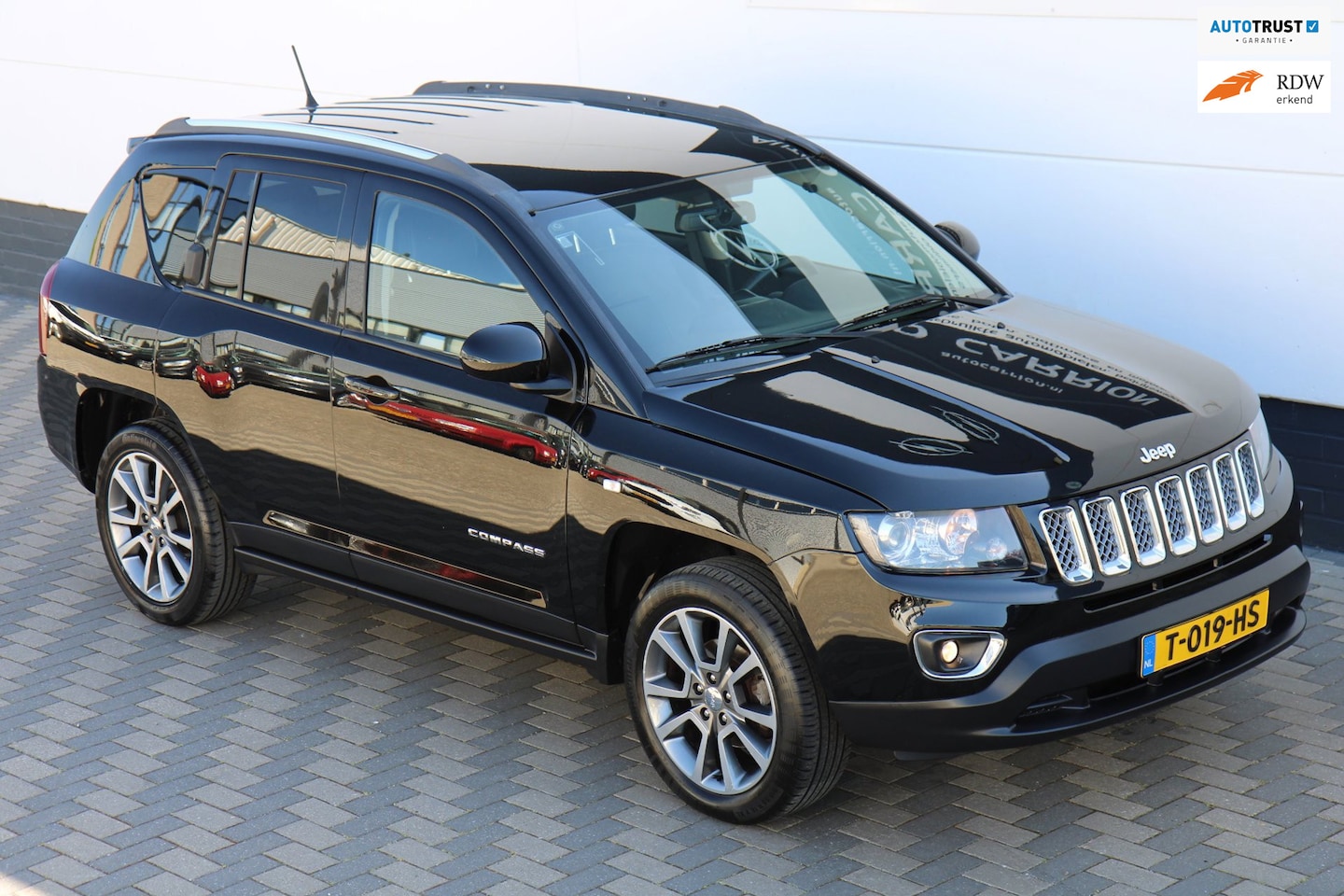 Jeep Compass - 2.4 Limited 4WD Automaat Carplay Camera Leder !! - AutoWereld.nl