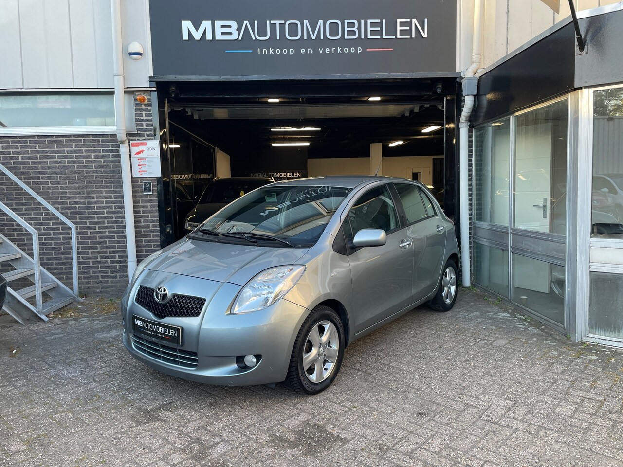 Toyota Yaris - 1.3 VVTi Luna MMT/Automaat/Nap/Apk/Clima! - AutoWereld.nl