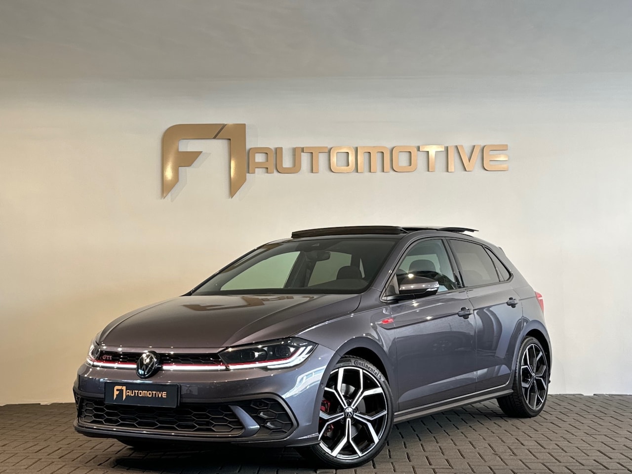 Volkswagen Polo - 2.0 TSI GTI Pano|Beats|Keyles|Camera|IQ|Sfeer - AutoWereld.nl
