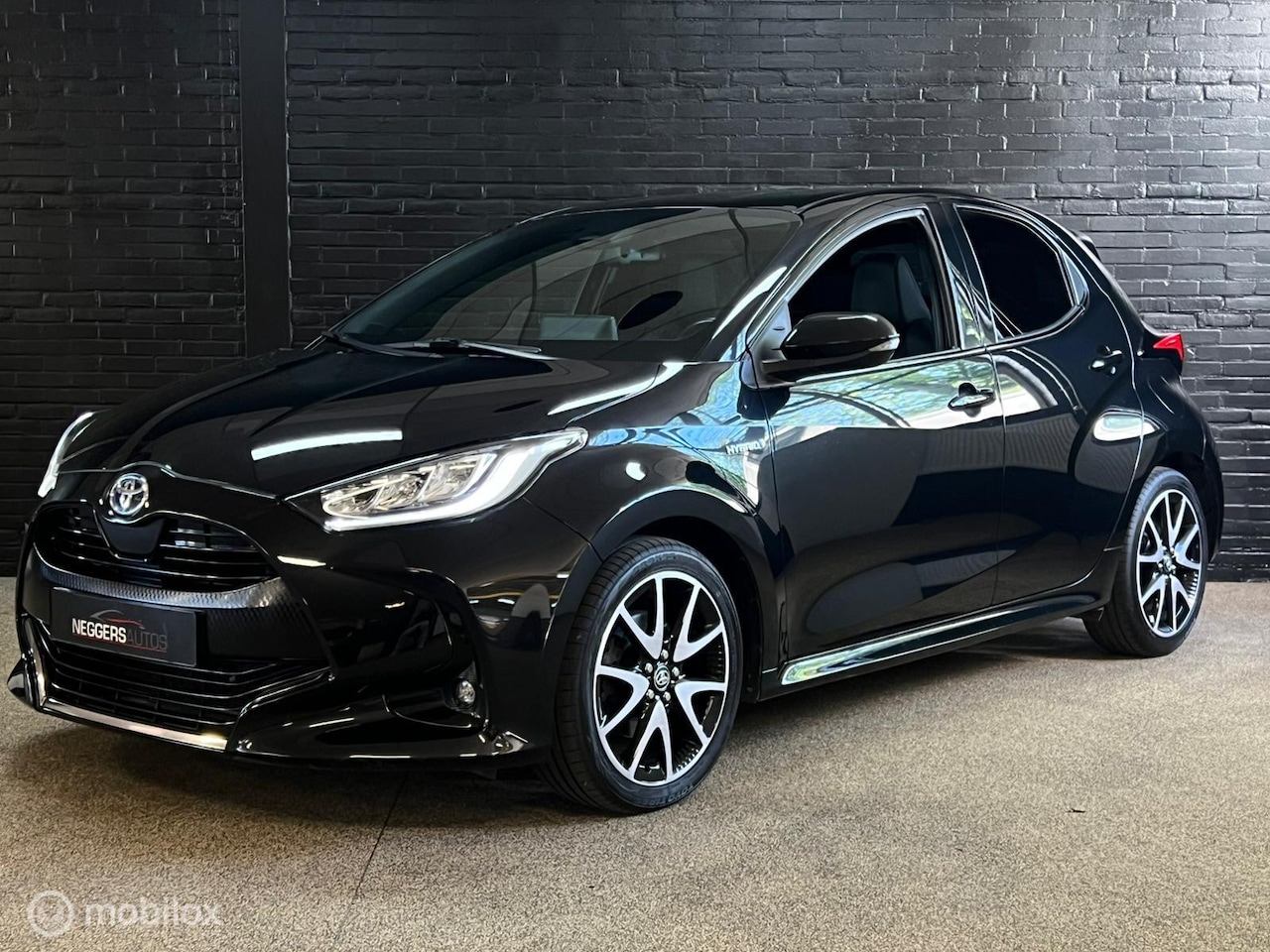Toyota Yaris - 1.5 Hybrid Executive 1.5 Hybrid Executive - AutoWereld.nl