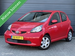 Toyota Aygo - 1.0-12V + | 5 Deurs | Nieuwe APK |