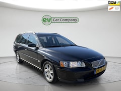 Volvo V70 - 2.4 D5 Edition | schuif-/kanteldak | Camera | Trekhaak | Airco | Rijdt en schakelt goed