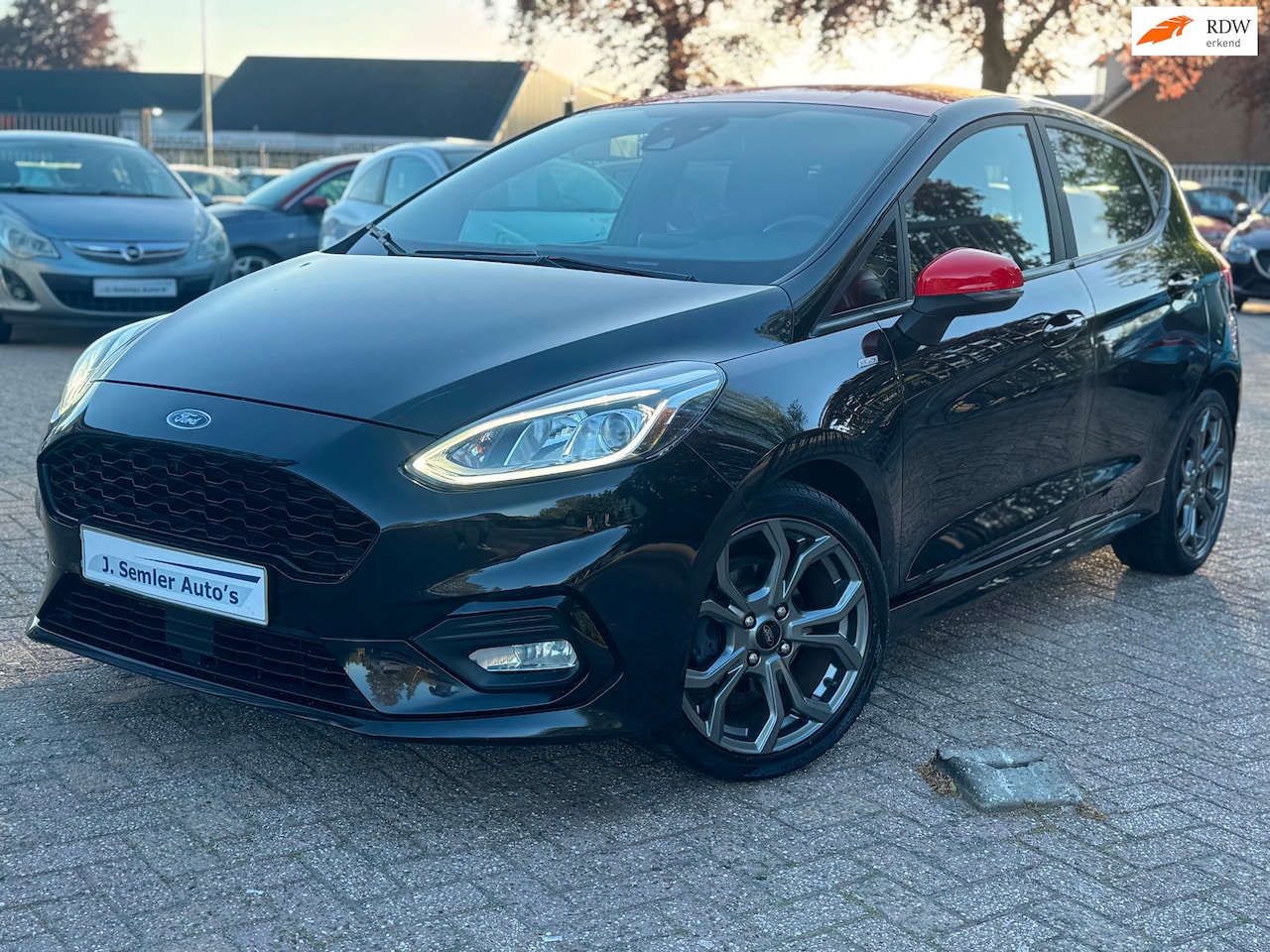 Ford Fiesta - 1.0 EcoBoost ST-Line BLACK&RED NAVI B&O CAMERA CLIMA LED PDC STOELVERW - AutoWereld.nl