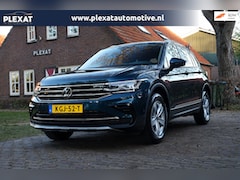 Volkswagen Tiguan - 1.4 TSI eHybrid Business+ | SOH 95% | Panorama | Massage | Stoelverwarming | Full Led | El