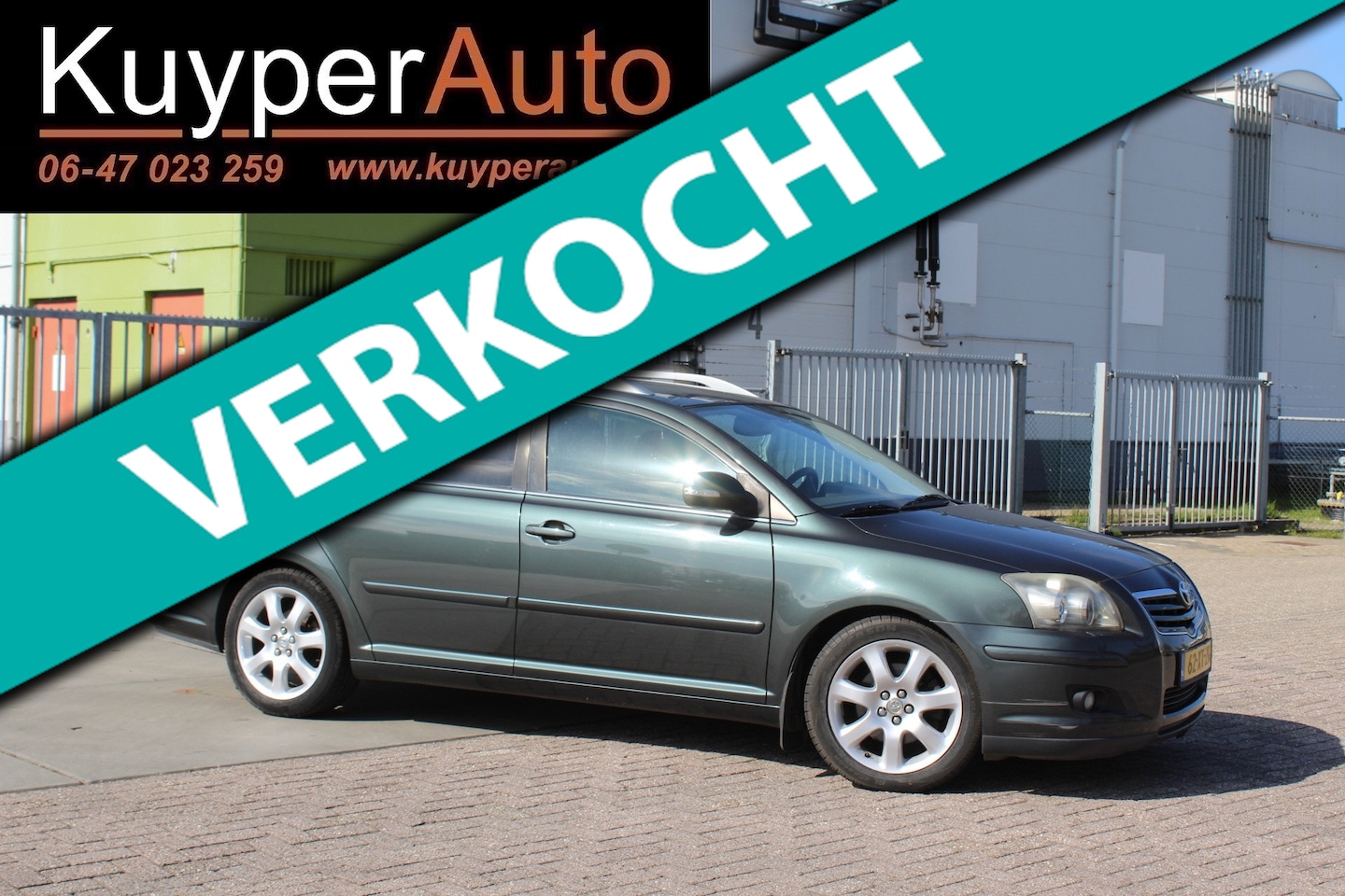 Toyota Avensis Wagon - 2.0 VVTi Executive Business LEDER TREKHAAK MULTIMEDIA VOORBER NAVI - AutoWereld.nl
