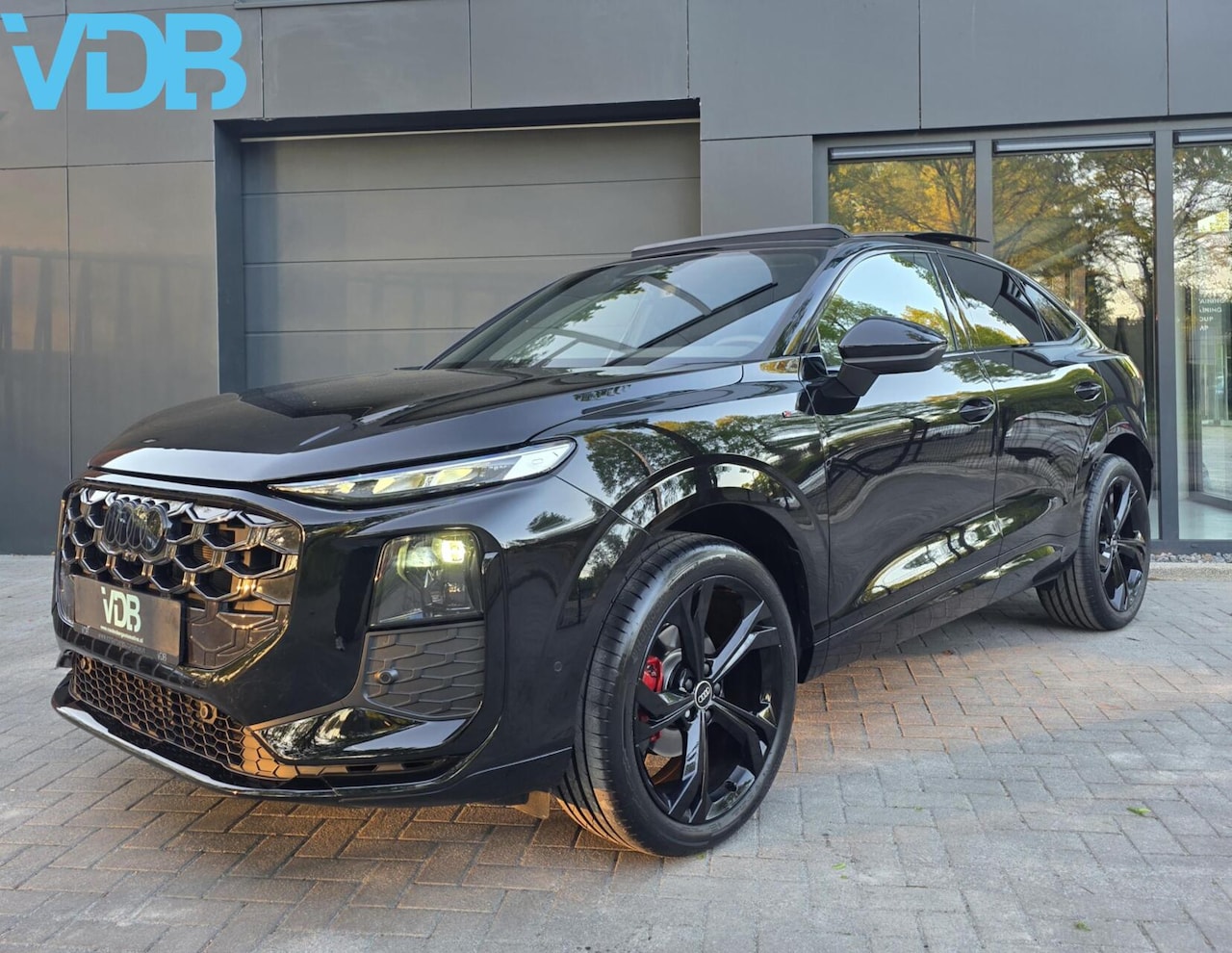 Audi Q3 Sportback - 35 TFSI S-LINE BLACK EDITION NIEUW MODEL! - AutoWereld.nl