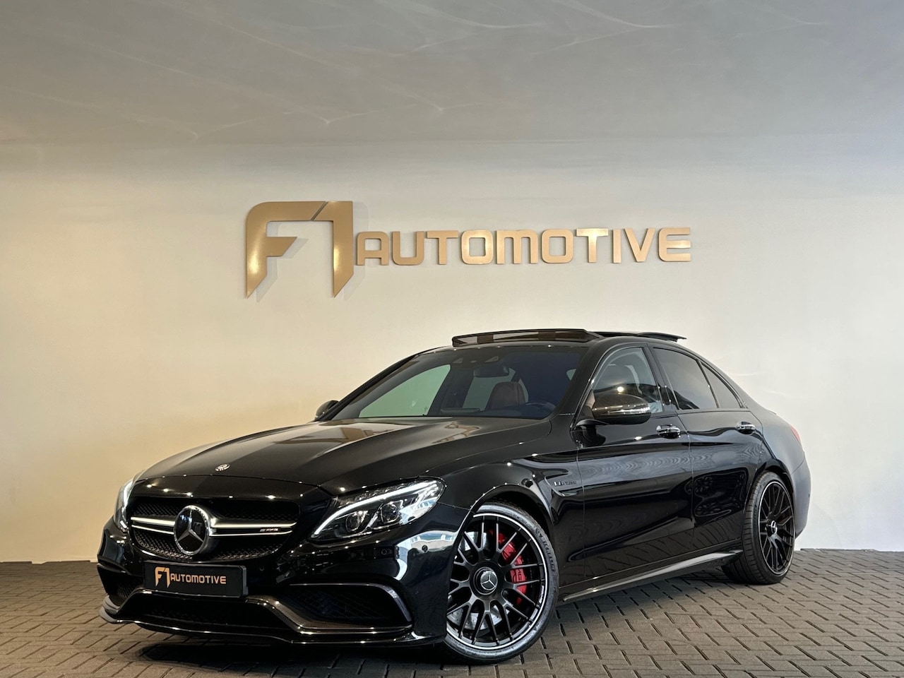Mercedes-Benz C-klasse - AMG 63 S Pano|Designo|Kuip|HuD|Burmester - AutoWereld.nl