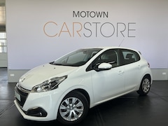 Peugeot 208 - 1.2 PureTech Allure Airco Carplay Navi Pdc