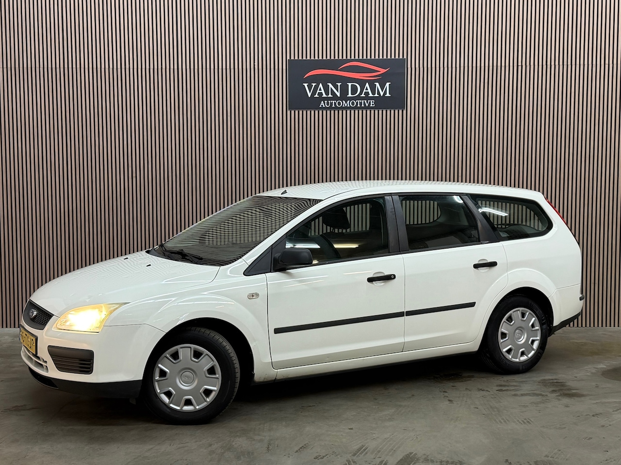Ford Focus Wagon - 1.6-16V Trend 2006 NAP CRUISE TREKHAAK AIRCO - AutoWereld.nl