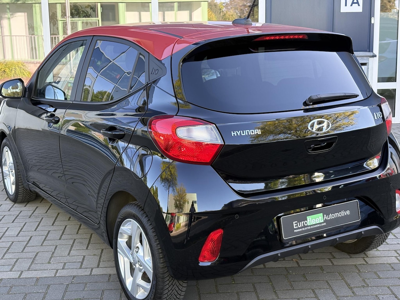 Hyundai i10 - 1.2 Intro Edition | stuur & stoel verwarming | DAB | CARPLAY |