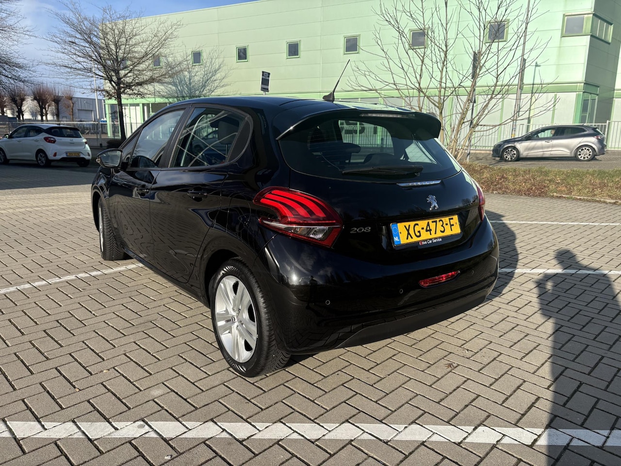 Peugeot 208 - 1.2 PureTech Signature carplay | AIRCO | lage kilometerstand