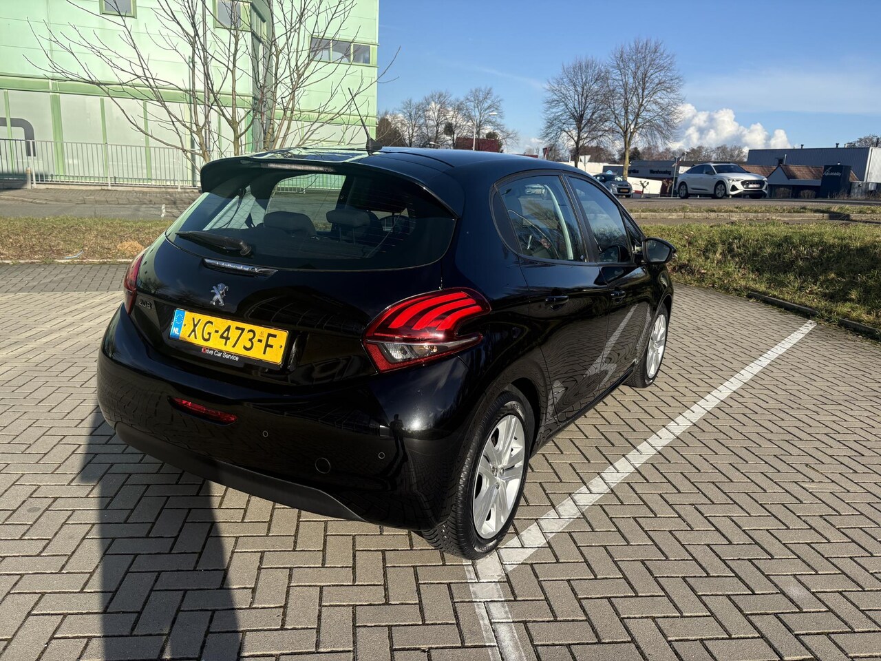 Peugeot 208 - 1.2 PureTech Signature carplay | AIRCO | lage kilometerstand