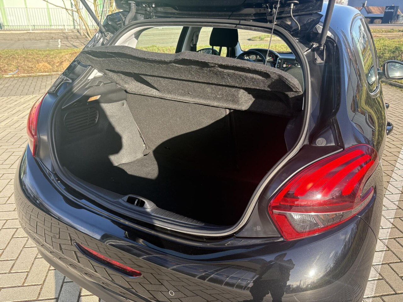 Peugeot 208 - 1.2 PureTech Signature carplay | AIRCO | lage kilometerstand