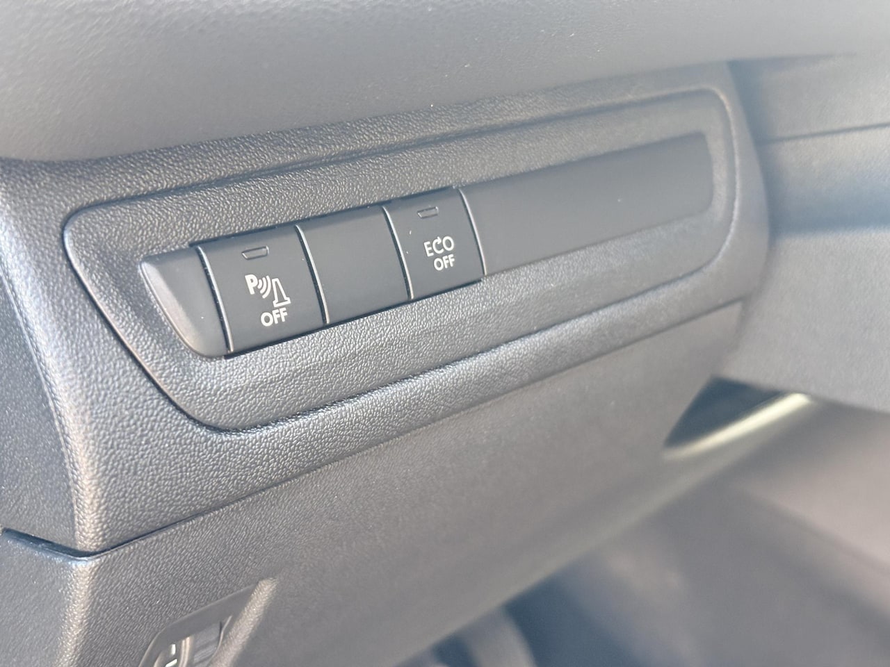 Peugeot 208 - 1.2 PureTech Signature carplay | AIRCO | lage kilometerstand