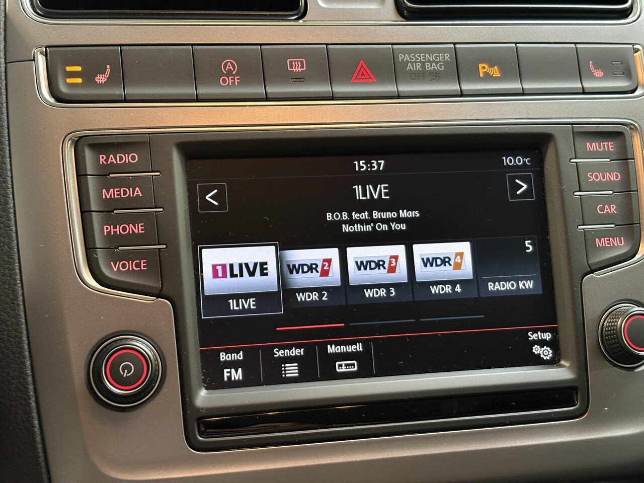 Volkswagen Polo - 1.0 MPI Lounge | Stoelverw. | climate control | Lage kilometerstand | nieuwstaat