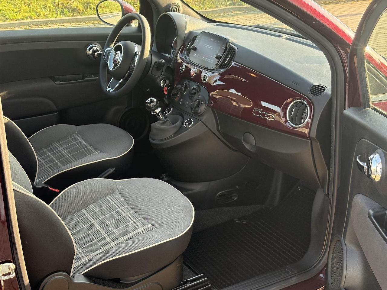 Fiat 500 - 1.2 Lounge | Carplay | Cruise | airco | lage kilometerstand